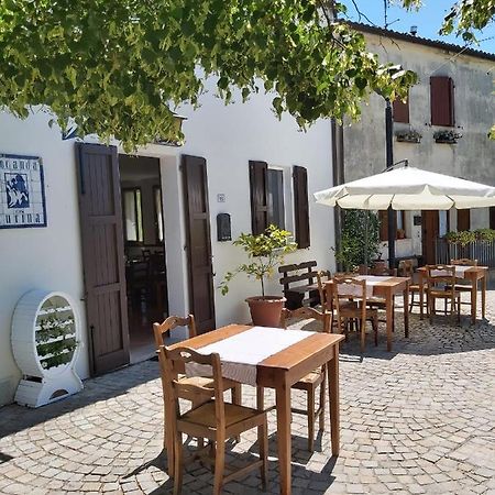 מלון Gemmano Locanda Delle Grotte Di Onferno מראה חיצוני תמונה